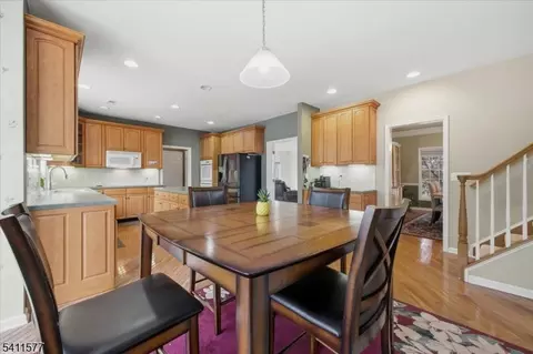 13 Old Schoolhouse Rd, Asbury, NJ 08802 photo 10