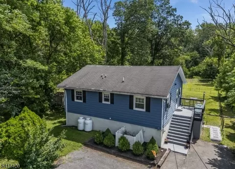 1464 State Route 57, Port Murray, NJ 07865