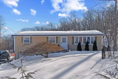 11 Glenn Ter, Fredon Twp, NJ 07860