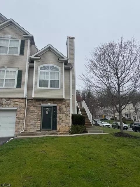 56 Congressional Blvd, Washington, NJ 07882