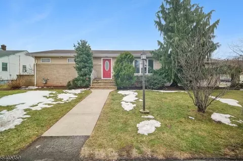 125 Laurita St, Linden, NJ 07036