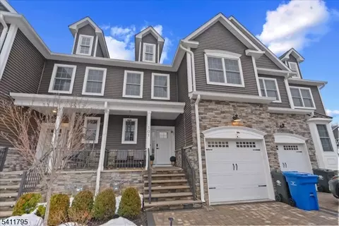 101 Valentino Dr, Old Bridge, NJ 08857