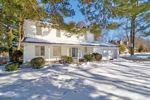 174 Crescent Rd, Florham Park, NJ 07932