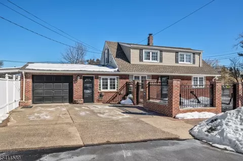 15 Furrey Pl Cv, Paterson, NJ 07522
