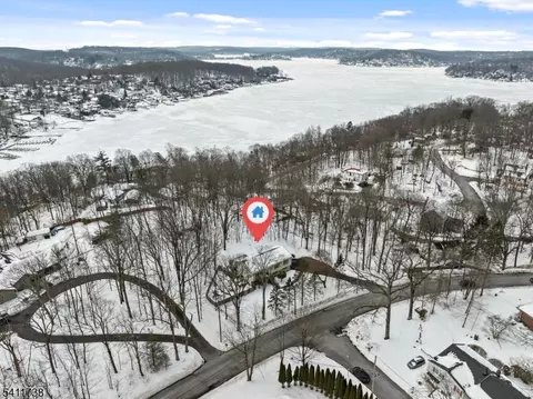 36 Nolans Point Rd, Lake Hopatcong, NJ 07849