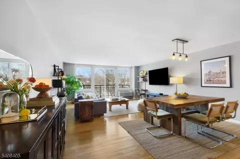 300 Main St #413, Little Falls, NJ 07424