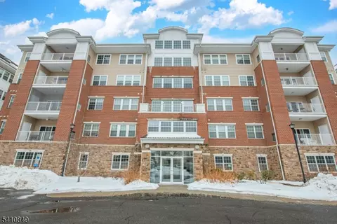 10323 Warrens Way, Wanaque, NJ 07465