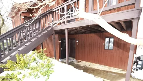3 Sugar Loaf Ct #6, Vernon, NJ 07462