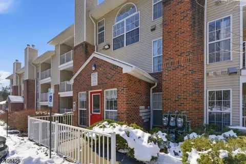 2108 Schindler Ln, Wayne, NJ 07470