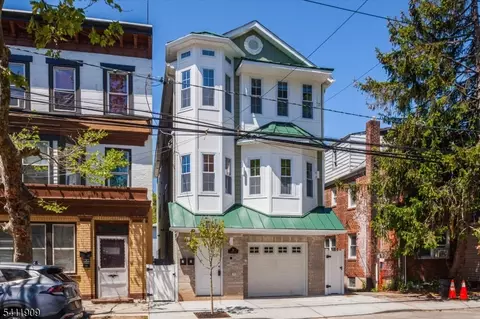 59 Sunset Ave, Newark, NJ 07106