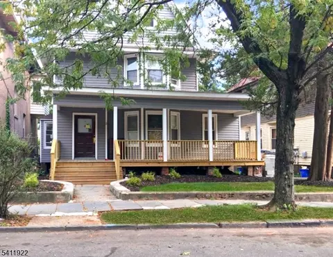 46-48 Osborne Ter, Newark, NJ 07108