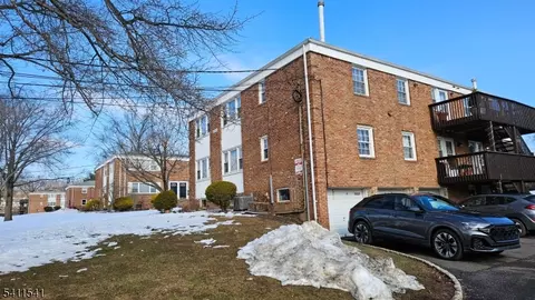 6 Dartmouth Ave #4B, Bridgewater, NJ 08807