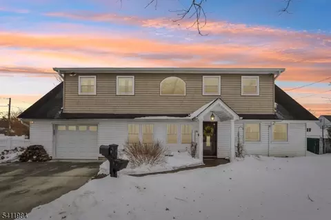 26 Linda Ave, Colonia, NJ 07067