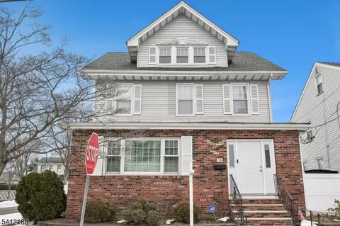 30 Lincoln Ave, Totowa, NJ 07512