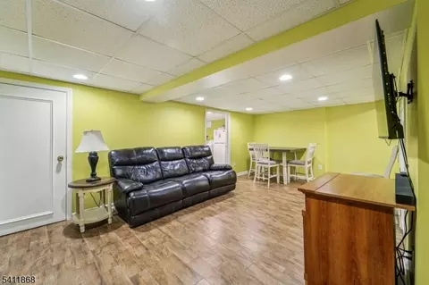 406 Indian Rd, Wayne, NJ 07470 photo 30