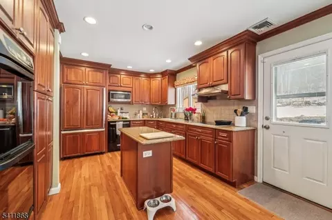 406 Indian Rd, Wayne, NJ 07470 photo 16