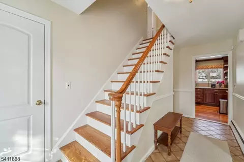 406 Indian Rd, Wayne, NJ 07470 photo 5