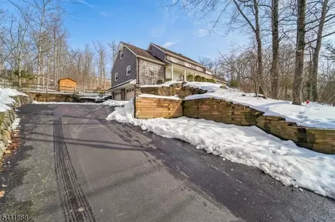406 Indian Rd, Wayne, NJ 07470 photo 3
