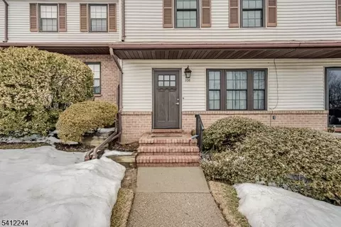 108 Marilyn Dr, Hackettstown, NJ 07840