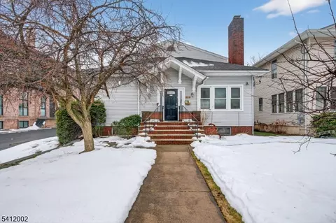 29 Temple Pl, Passaic, NJ 07055