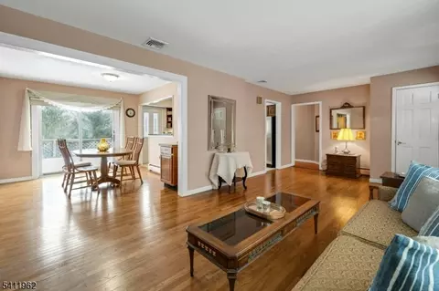 48 Deerfield Rd, Wayne, NJ 07470 photo 7