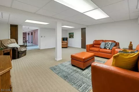 48 Deerfield Rd, Wayne, NJ 07470 photo 22