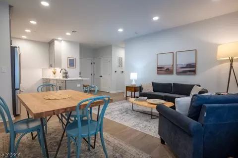 660 Bloomfield Ave #403, Bloomfield, NJ 07003
