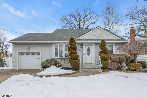 750 Andover Rd, Union, NJ 07083
