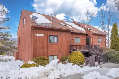 1 Alta Ct #6, Vernon, NJ 07462