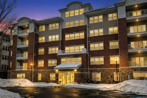 10123 Warrens Way, Wanaque, NJ 07465