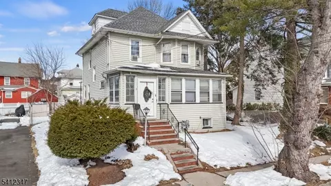 258 E 4th St, Clifton, NJ 07011