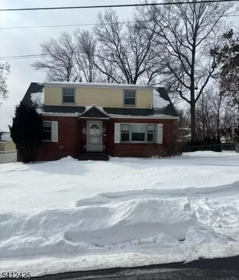 73 Seneca Ave, Emerson, NJ 07630