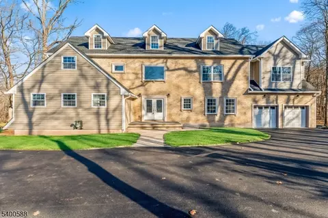 28 King George Rd, Warren, NJ 07059