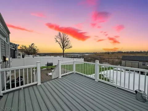 12 Truman Rd, North Arlington, NJ 07031