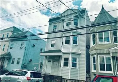 360 New St, Newark, NJ 07103