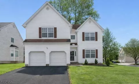 2 Evans Ln, Bridgewater, NJ 08807