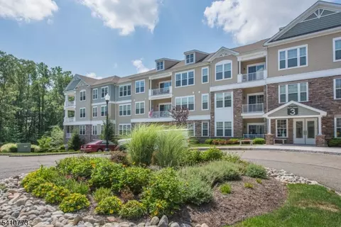 3302 Pierce Ln, Wharton, NJ 07885