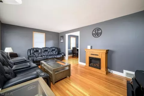 437 Bailey Ave, Union, NJ 07083 photo 4