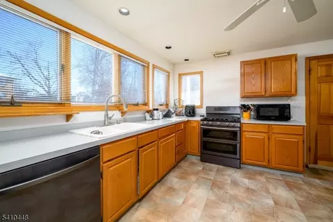437 Bailey Ave, Union, NJ 07083 photo 11