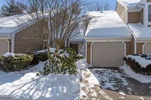 22 Stone Run Rd, Bedminster, NJ 07921
