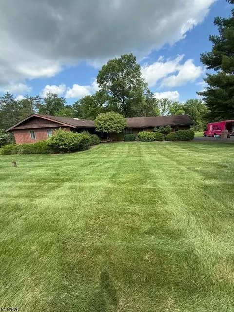 9 Hendrick Rd, Flemington, NJ 08822