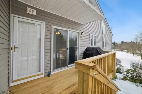 69 Lapis Cir, West Orange, NJ 07052