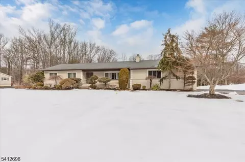 1995 Winding Brook Way, Scotch Plains, NJ 07076