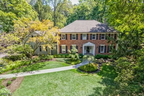 7 Colonial Way, Madison, NJ 07940