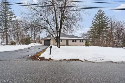 9 Adelaide Ter, West Milford, NJ 07480