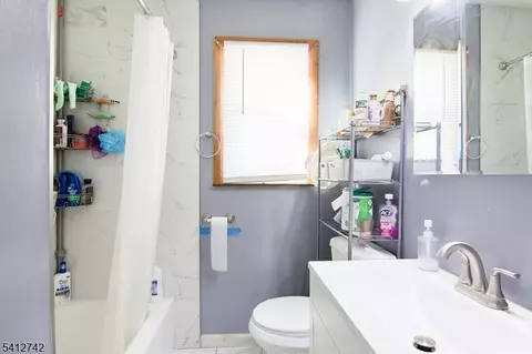 Bath - 95 Raymond Ave, Plainfield, NJ 07062 photo 1 of 1