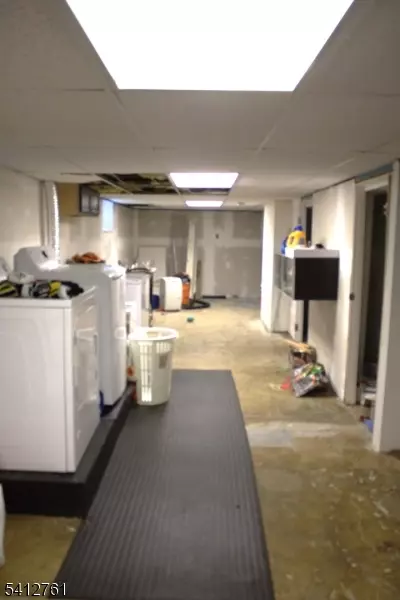 25 Heckel St, Belleville, NJ 07109