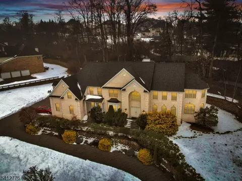 34 Kanouse Ln, Montville, NJ 07045