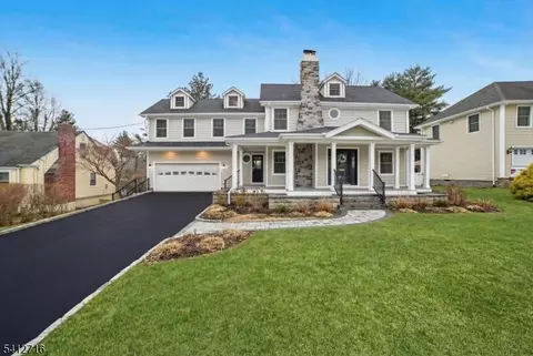 6 Colony Dr, Caldwell, NJ 07006