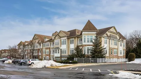 2207 Cedar Village Blvd #2207, East Brunswick, NJ 08816